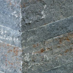 Muschelkalk Systemmauerwerk Vorder- und Rückseite gespalten